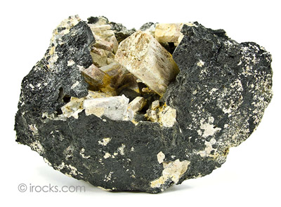 Нефелин – облачный минерал